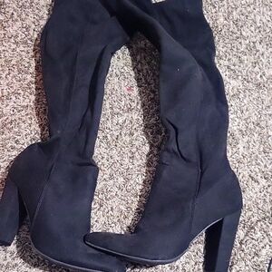 Elegant Black Women's Boots